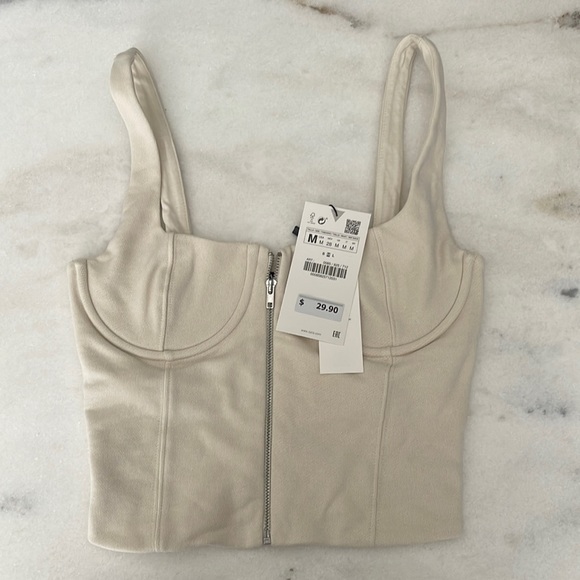 Zara Tops - Zara zip up crop top